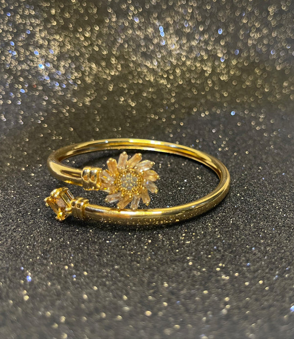 Golden Bracelet (For Women)