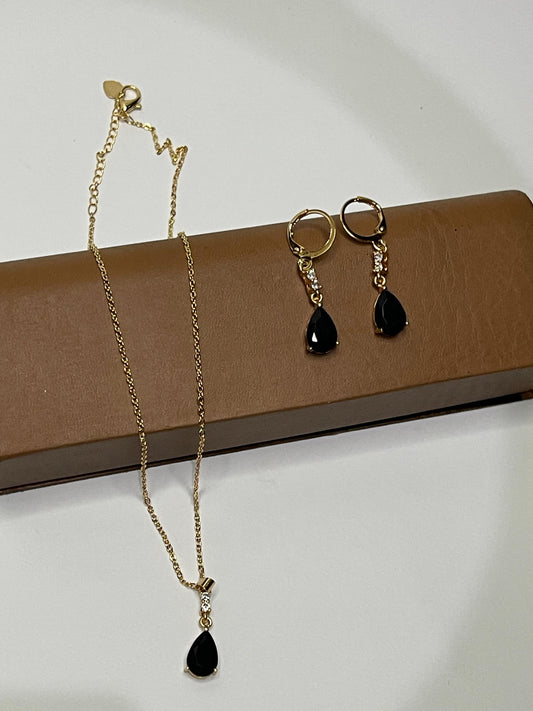 Black Velvet Locket Set